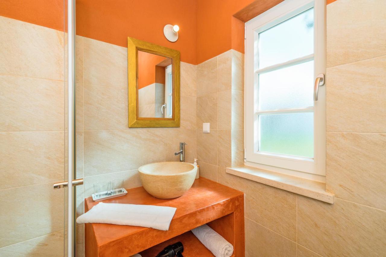 Gotas De Luar Turismo Rural Guest House Вила Нова де Милфонтеш Екстериор снимка