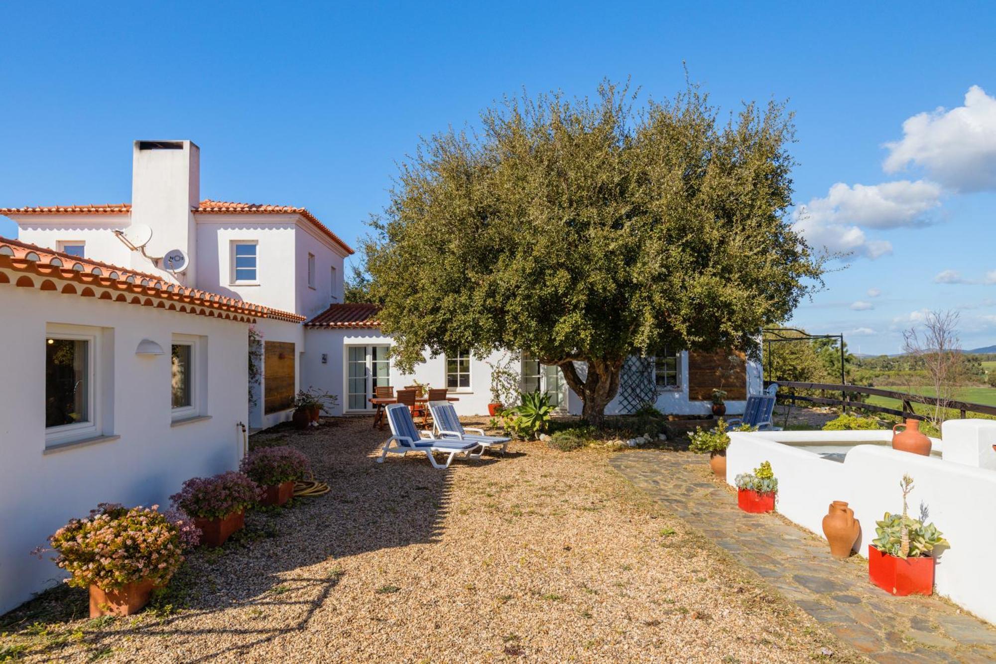 Gotas De Luar Turismo Rural Guest House Вила Нова де Милфонтеш Екстериор снимка