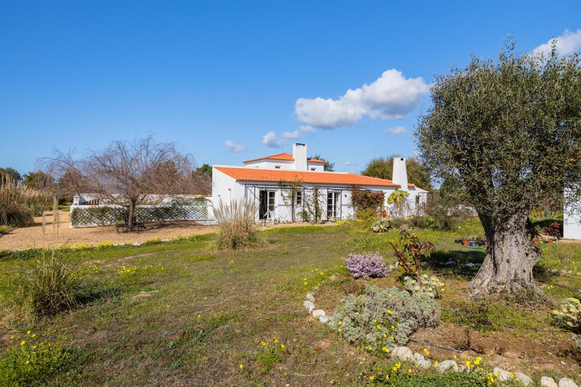 Gotas De Luar Turismo Rural Guest House Вила Нова де Милфонтеш Екстериор снимка