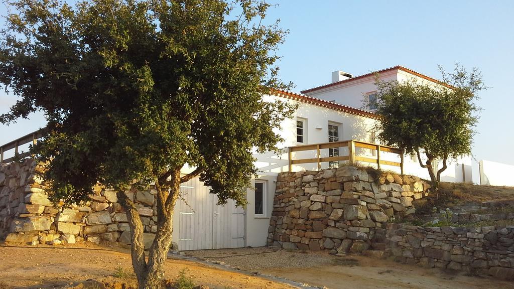 Gotas De Luar Turismo Rural Guest House Вила Нова де Милфонтеш Екстериор снимка